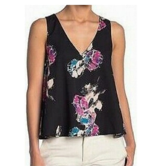 Lightweight Going our Summer Tank Top - Picture 3 of 3